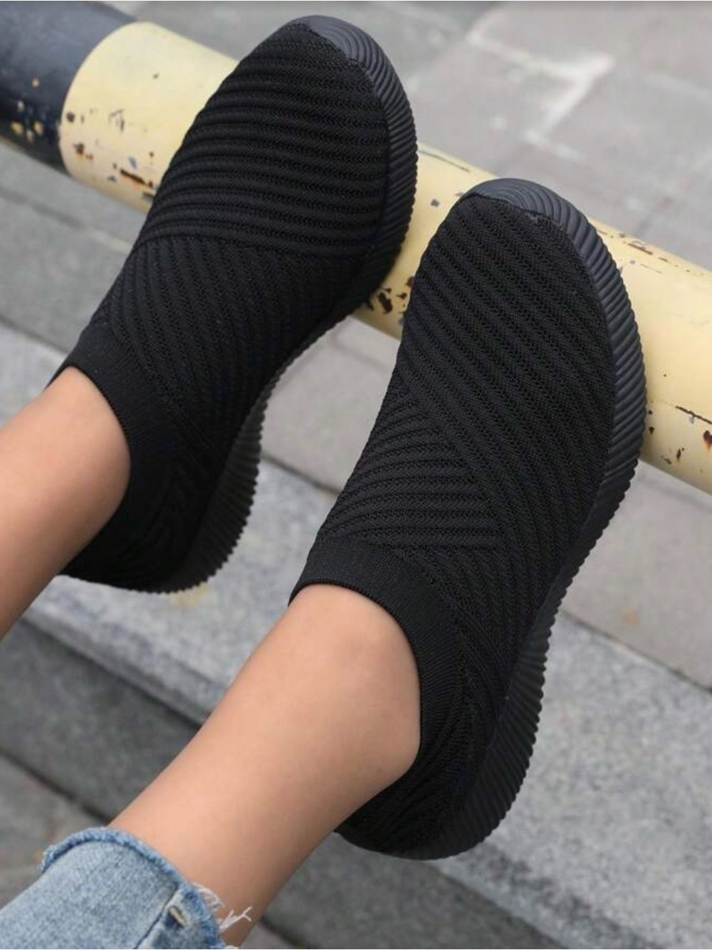 Light weight Black Slip-On Knit Sneakers